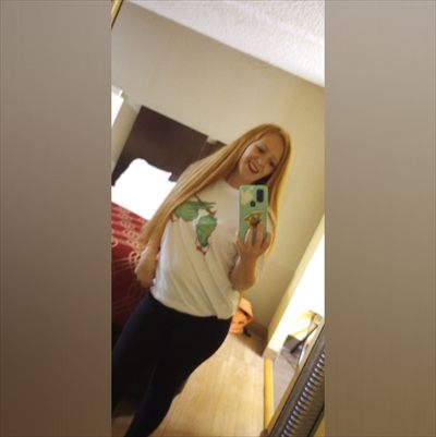 April Smith profile photo 2