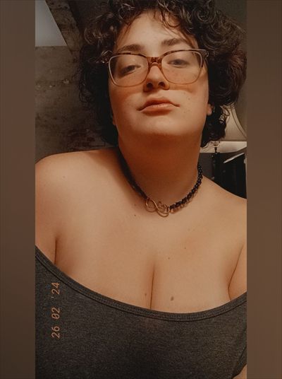 Amelia (Mel)