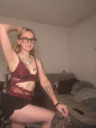 Nikki Katt profile photo 2