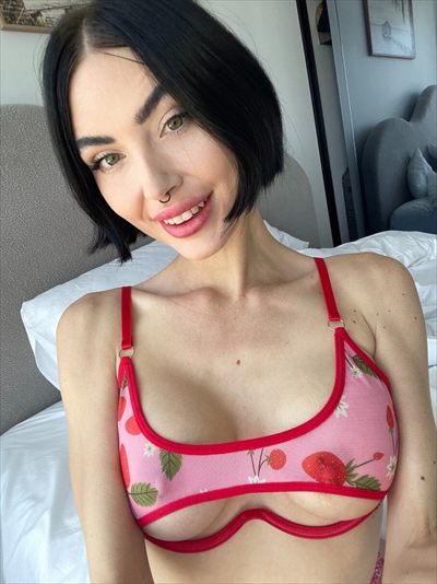 CreamMachineValarie