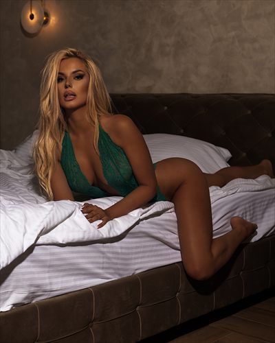 Christina profile photo 2