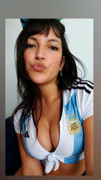 HAIRY PUSSY AND FETISHES