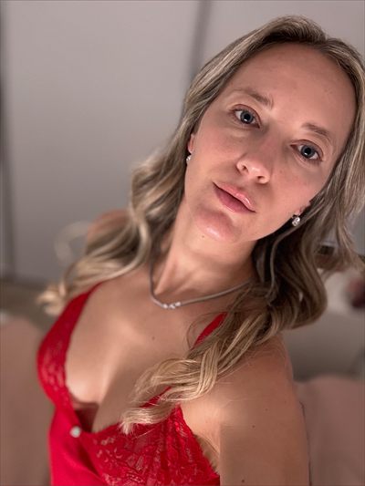 𝗛𝗢𝗧 𝗖𝗢𝗡𝗧𝗘𝗡𝗧🔥