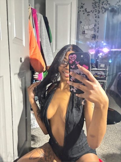 Late night tease 🫦