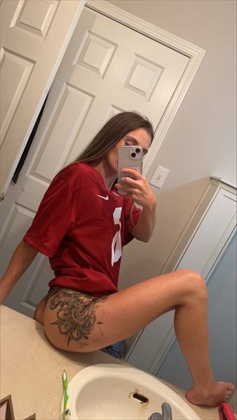 Hayley Cheyenne