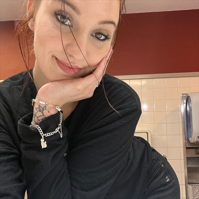 Lilly Lewis