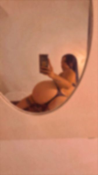 🧸 𝒒𝒖𝒆𝒆𝒏 𝒉𝒐𝒕 🍒