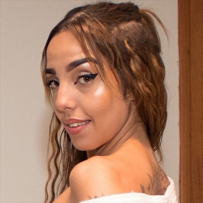 Megan Salinas 💛