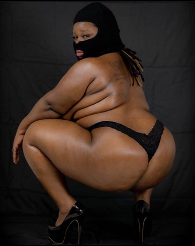 Mz Pleazure P