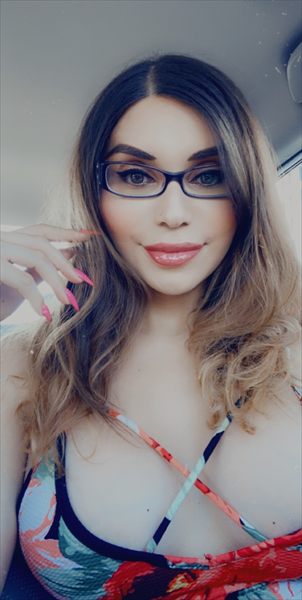 Artianna W. profile photo 2