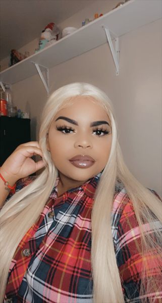 Conejita Mala🐇