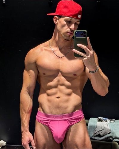 Zac profile photo 3