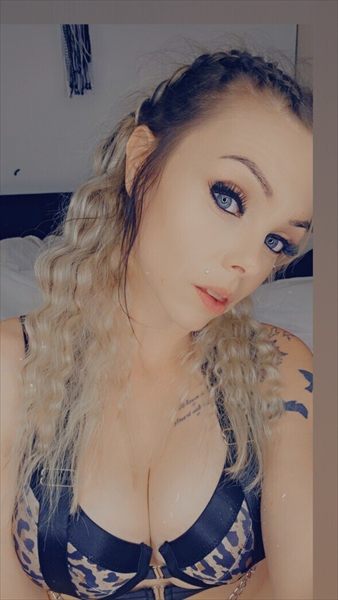 🍒𝕐𝕠𝕦𝕣 𝓑𝓵𝓸𝓷𝓭𝓮 ρℓαγmαtε 𝑺𝒖𝒏𝒏𝒚𝒚 𝒎𝒊𝒍𝒍𝒔 🍭