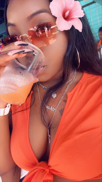 Sexyyy ass deedee profile photo 2