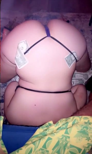 SweettHoneeyy profile photo 2