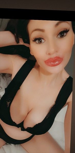 Lacey Lorenzo profile photo 2