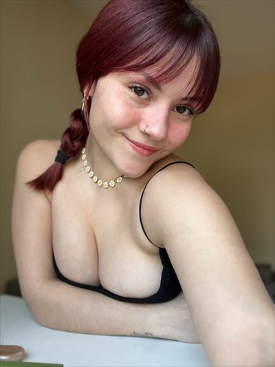 Amelia 🍑