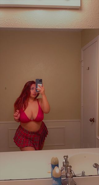 Angelique profile photo 2