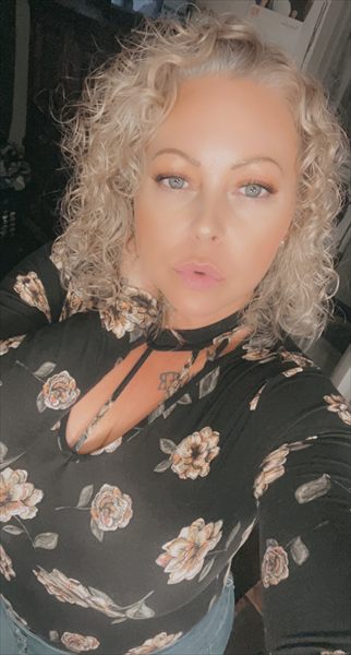 JulieJewelz profile photo 2