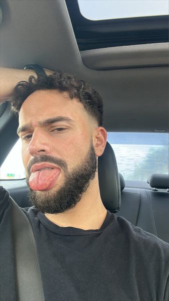 Hot Hispanic Yogi profile photo 2