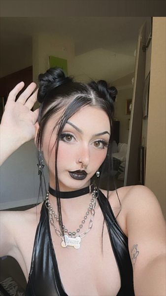 Nessi 🖤