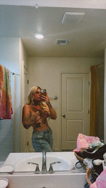 Mickeelee0444