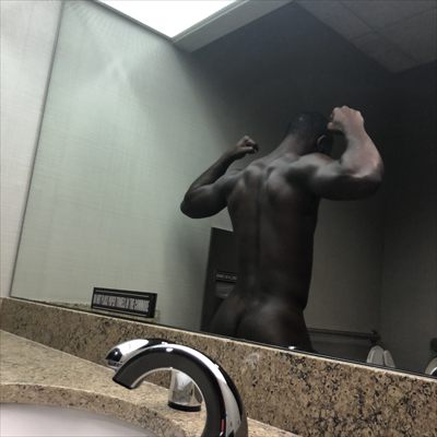 First time nude yogi profile photo 2
