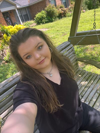 Megan profile photo 2