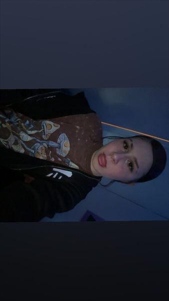 Julie profile photo 2