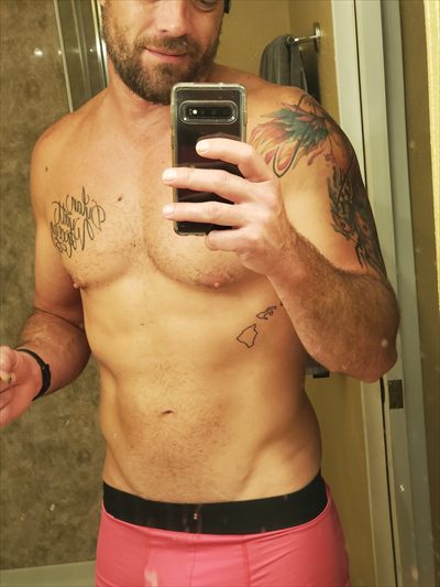 SexySwimmer69 profile photo 2