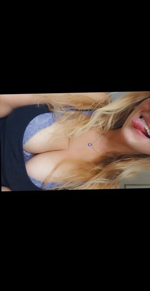 Cute Nerd🤓😻 profile photo 2
