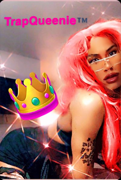 Queenie™️
