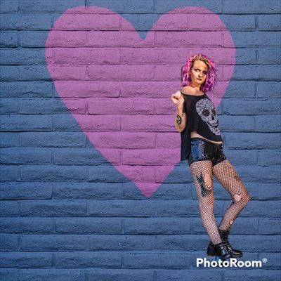Liz profile photo 2
