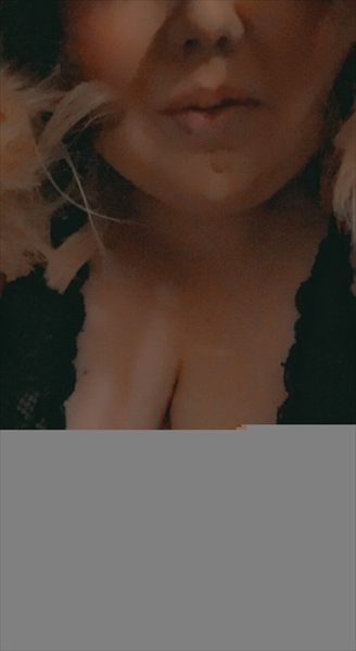 Ellie profile photo 3