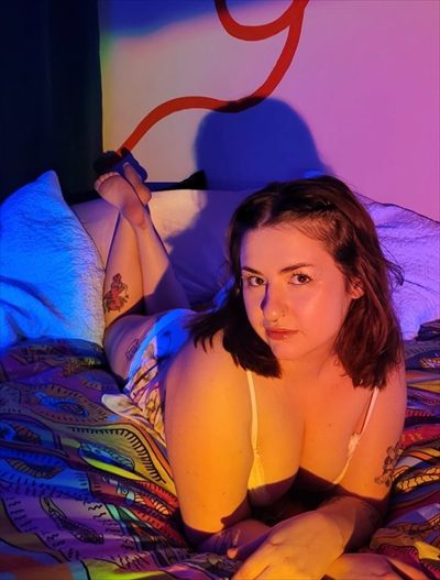 hot n confused profile photo 3