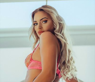 Zoe Moore profile photo 3