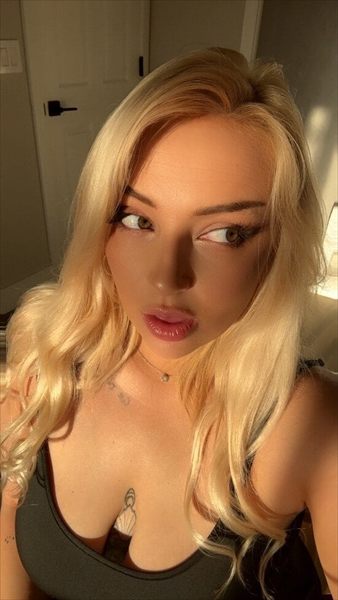 Allison Rae🍒🩵🪻 profile photo 3