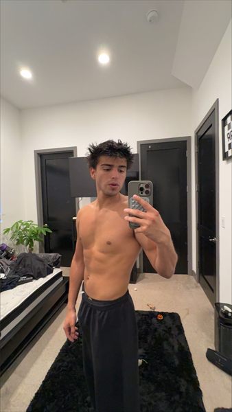 EDDIE 🤤