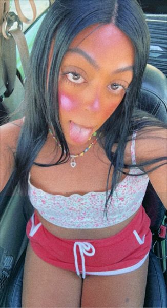Deepthroatcourtney profile photo 3