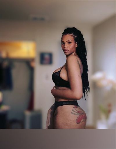 HALLE HAYES profile photo 2