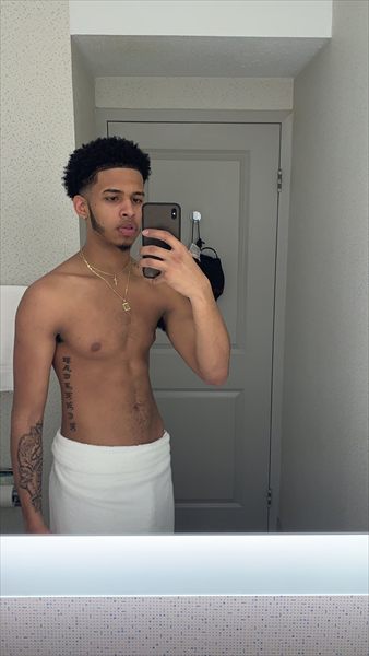 PrettyBoii.E profile photo 2
