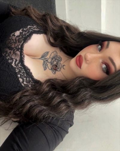 𝐊𝐚𝐭 𝐑𝐨𝐬𝐞 🌹