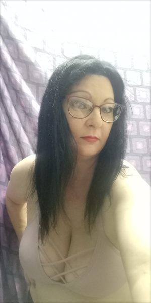 Queen Violet Pixxie