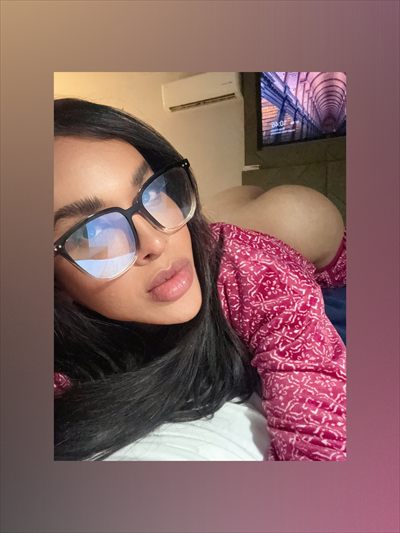 alejandra Petite profile photo 2