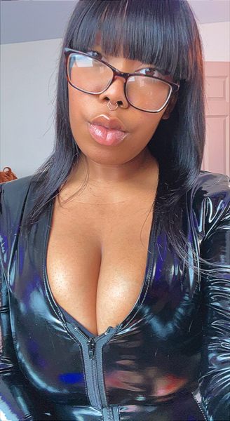 👹🖤FINDOMME GODDESS KAYY🫶🏾~FREE~🔥